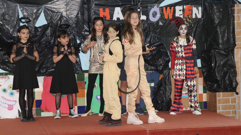 Actividades de Halloween en Casvi Villaviciosa como esta: obra de teatro de los Grupos de Teatro Casvi