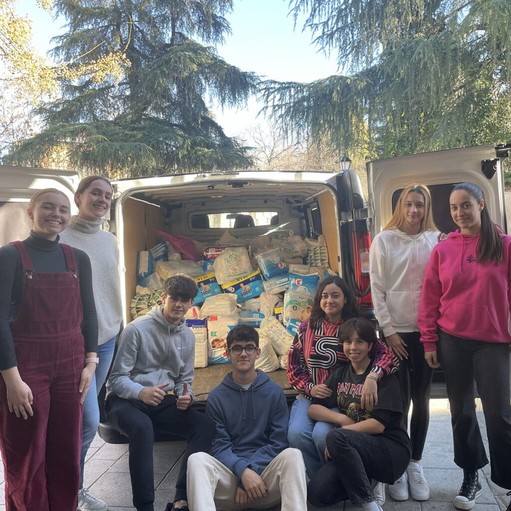Actividades solidarias de alumnos del PD (IB)