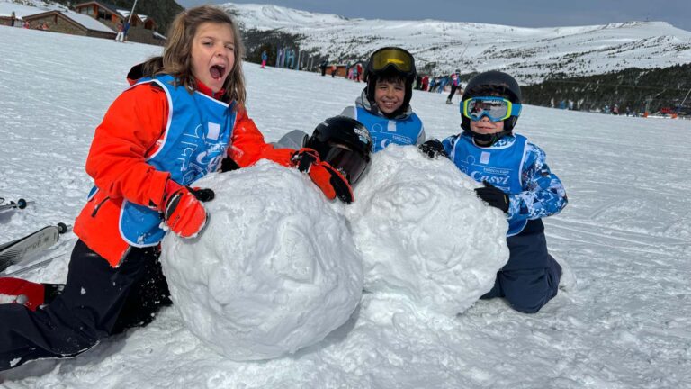 Viaje a la Estación de Grandvalira en Andorra de los alumnos de Casvi Villaviciosa en su Semana Blanca.