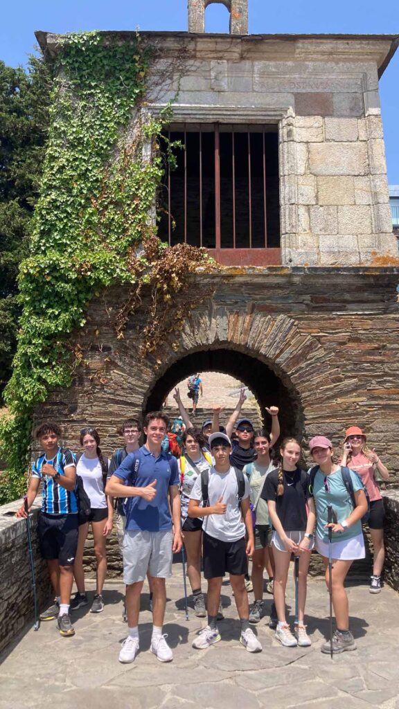 Los alumnos de 4º ESO de Casvi Villaviciosa en el Camino de Santiago
