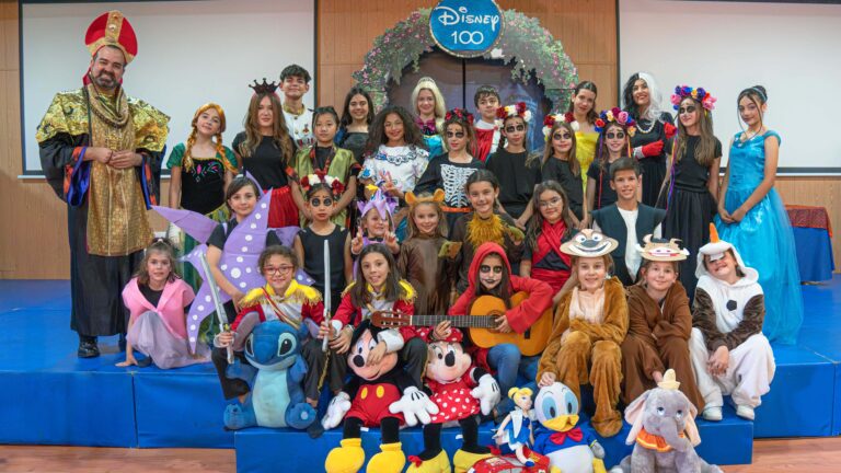 Disney 100 nueva obra de los Grupos de Teatro Casvi.