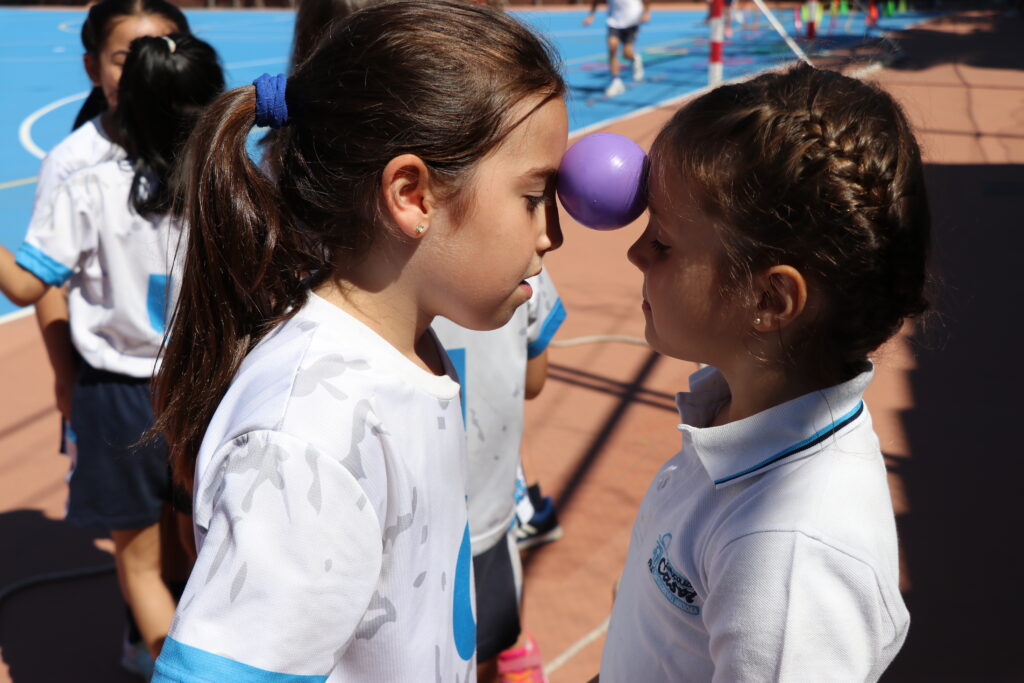 Juegos cooperativos en la Fiesta de Fin de Curso de Casvi Villaviciosa