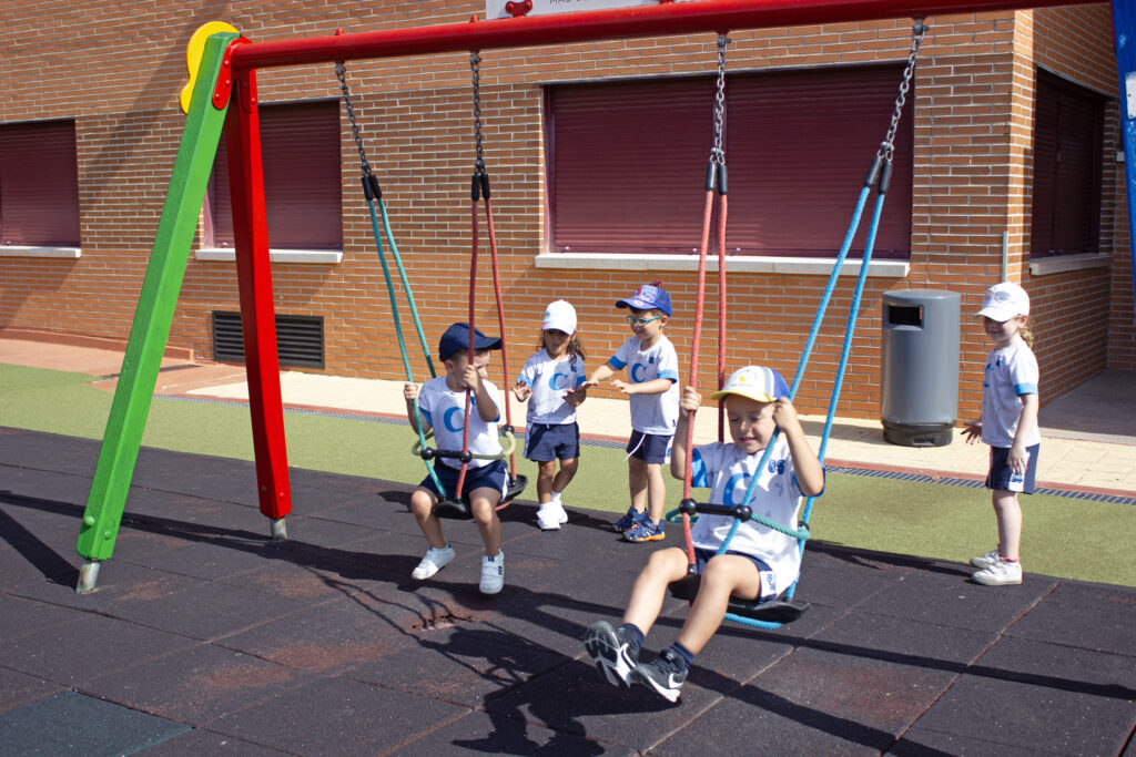 Primer día en el Casvi Camp Urbano con alumnos participantes de Casvi Villaviciosa. Campamento de Verano en Inglés que no te puedes perder.