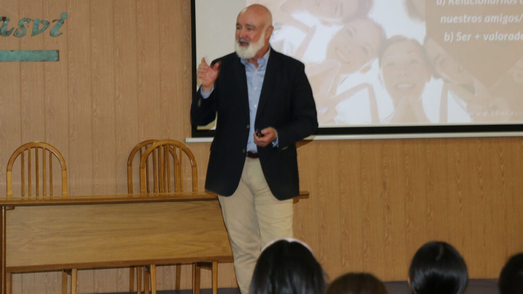 Charlas sobre salud digital en Casvi Villaviciosa