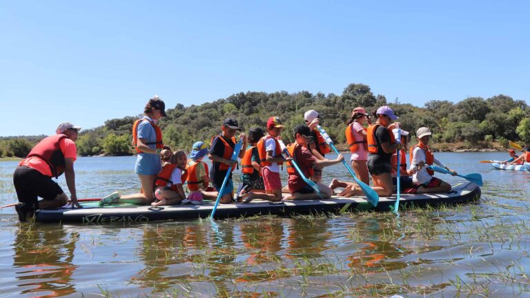 Cartel del Campamento de Verano en Inglés Casvi Camp Naturaleza