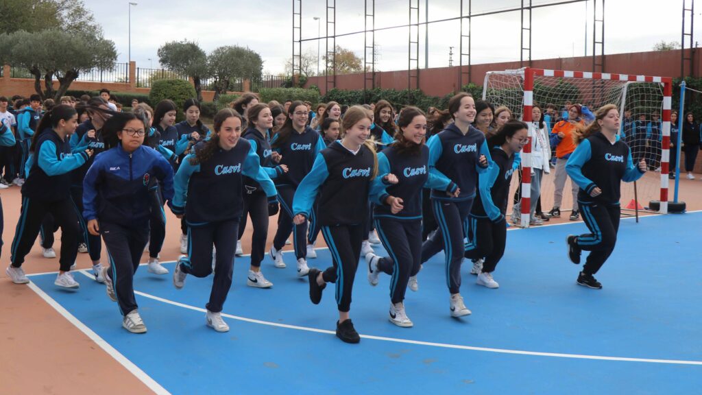 Carrera solidaria en Casvi Villaviciosa organizada por los alumnos del Programa Diploma de Bachillerato Internacional