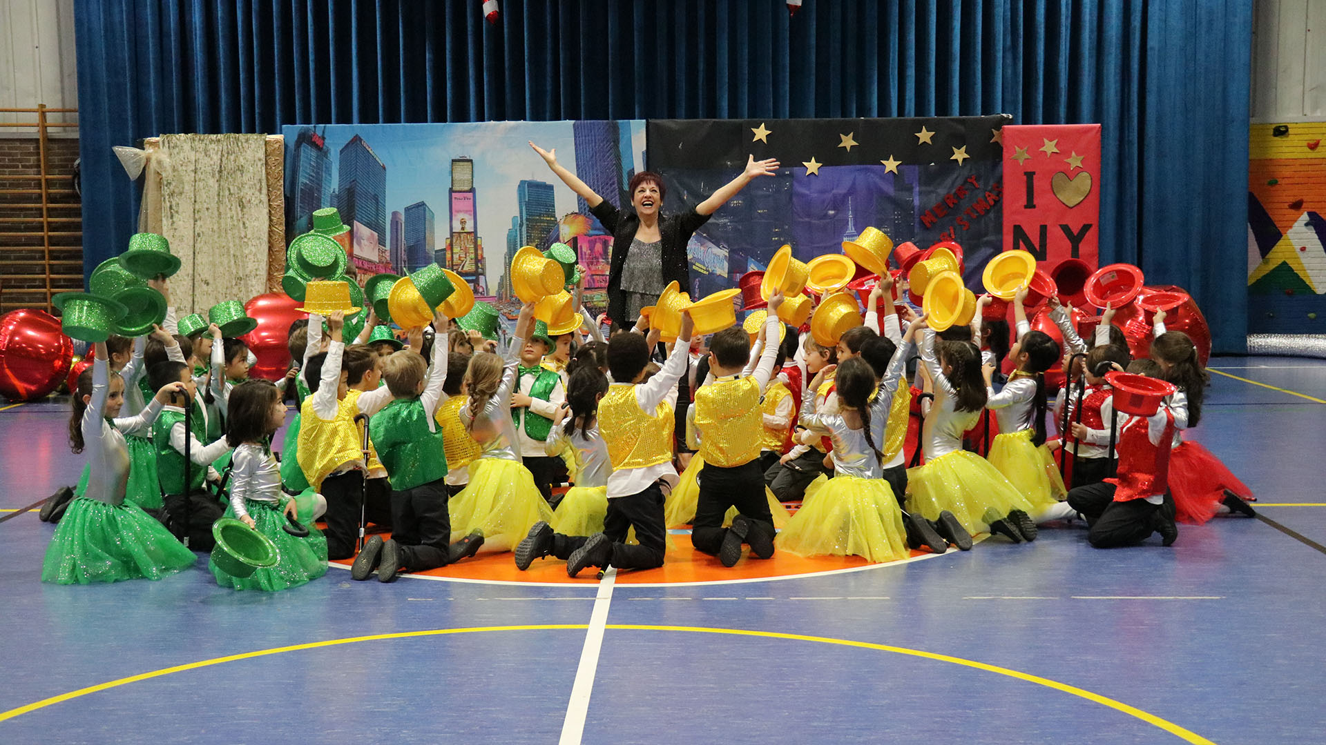 Show of the Christmas party in Casvi Villaviciosa