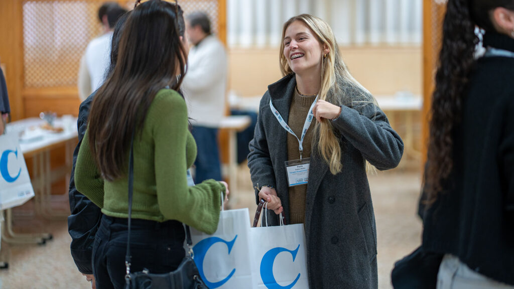 Encuentro de orientación vocacional con exalumnos en Casvi Villaviciosa