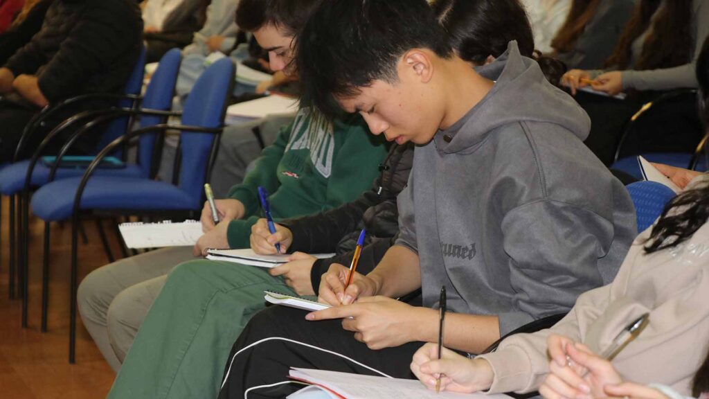 Taller sobre técnicas de estudio en ESO y Bachillerato organizado por el Departamento de Orientación de Casvi Villaviciosa