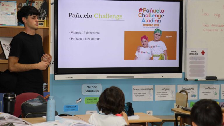 Pañuelo Challenge, actividad CAS puesta en marcha por nuestros alumnos del Programa Diploma (IB) de Casvi Villaviciosa