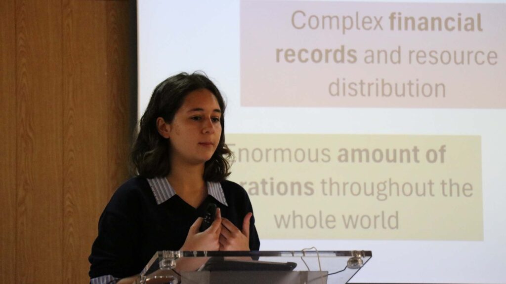 Presentación de monografías en Casvi Villaviciosa