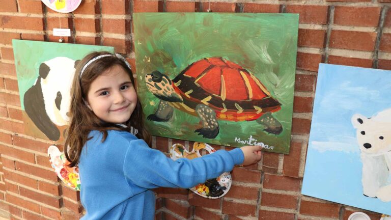 Así fomentamos la autoexpresión a traves del arte infantil en Casvi Villaviciosa