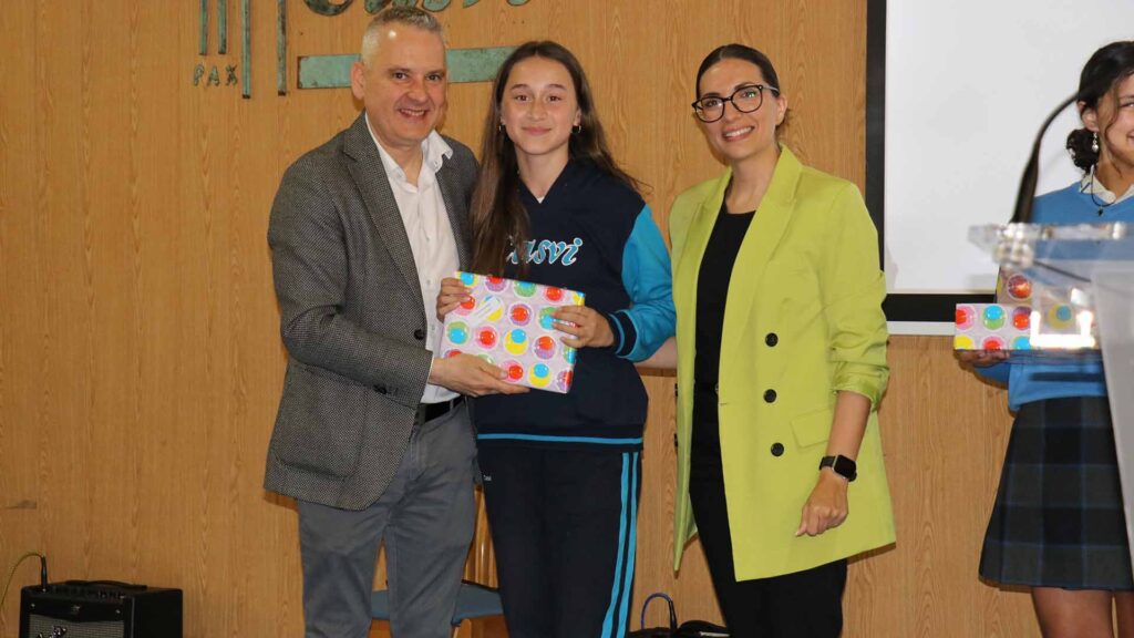 Entrega de premios del IX Concurso de Creatividad de Casvi Villaviciosa