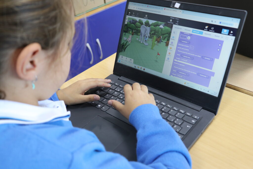 Technology – Extracurricular activity at Casvi Villaviciosa