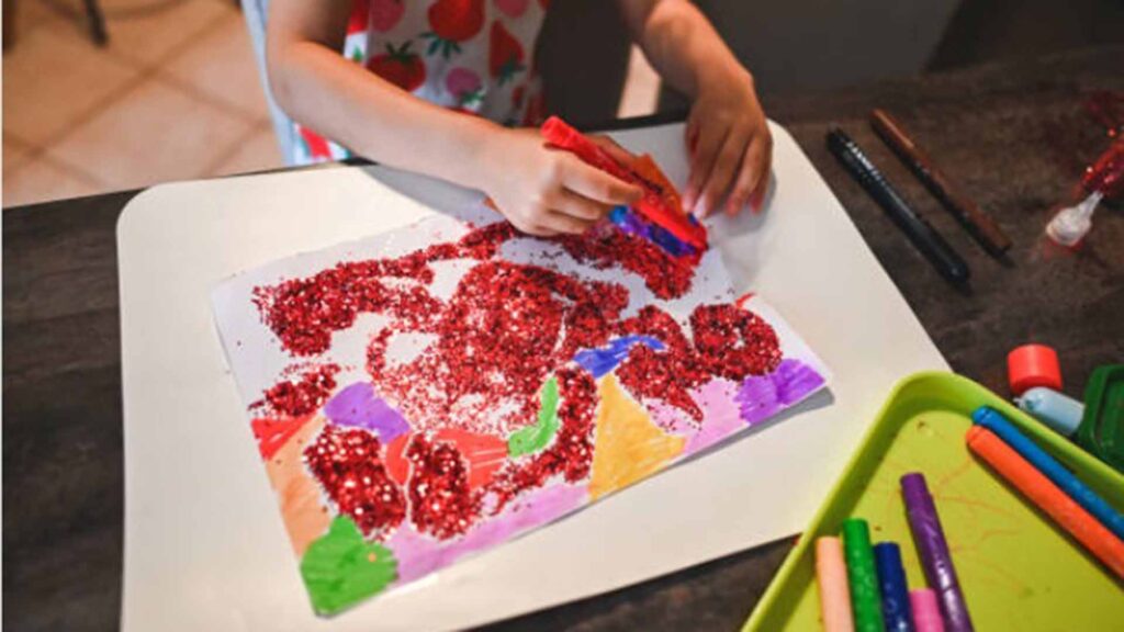 ¿Cuáles son las mejores manualidades veraniegas para niños?