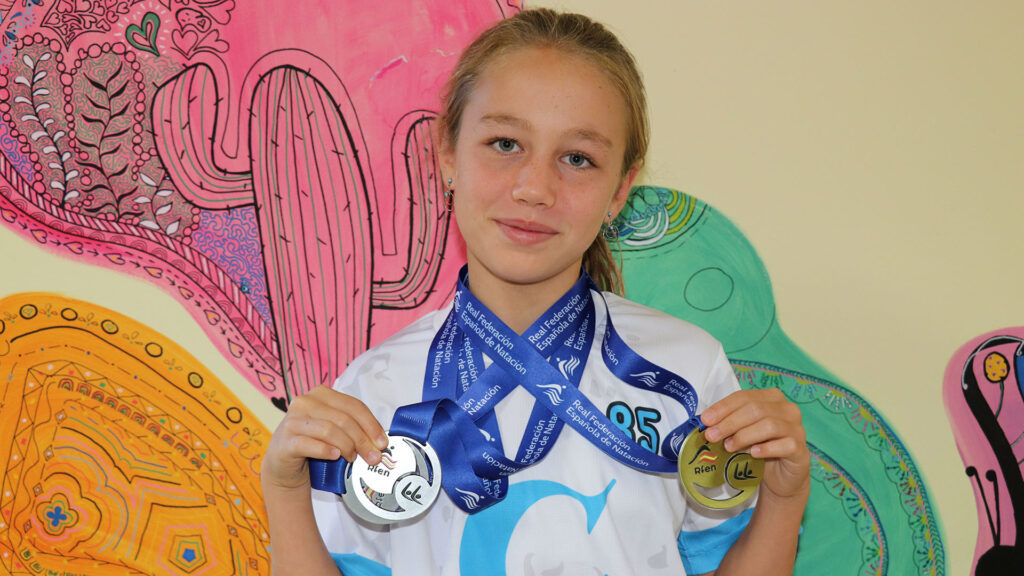 Alumna de Casvi Villaviciosa, campeona de España con su club Aquamad Sincro de natación artística.