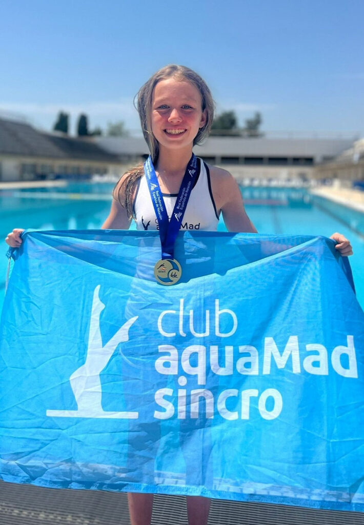 Alumna de Casvi Villaviciosa, campeona de España con su club Aquamad Sincro de natación artística.