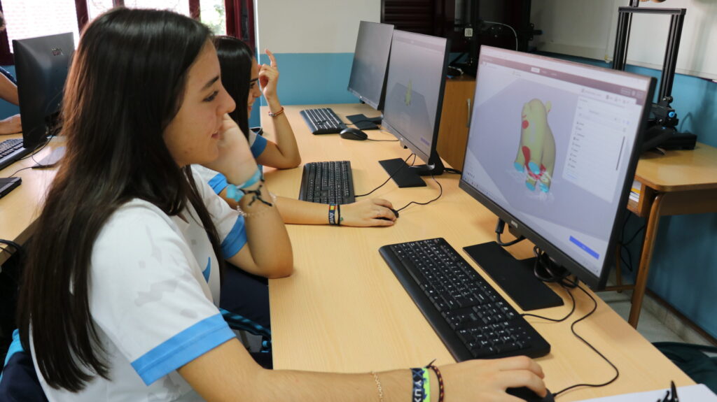 Tecnología, Programación y Robotica (Ciencias de la Computación en Casvi Villaviciosa)