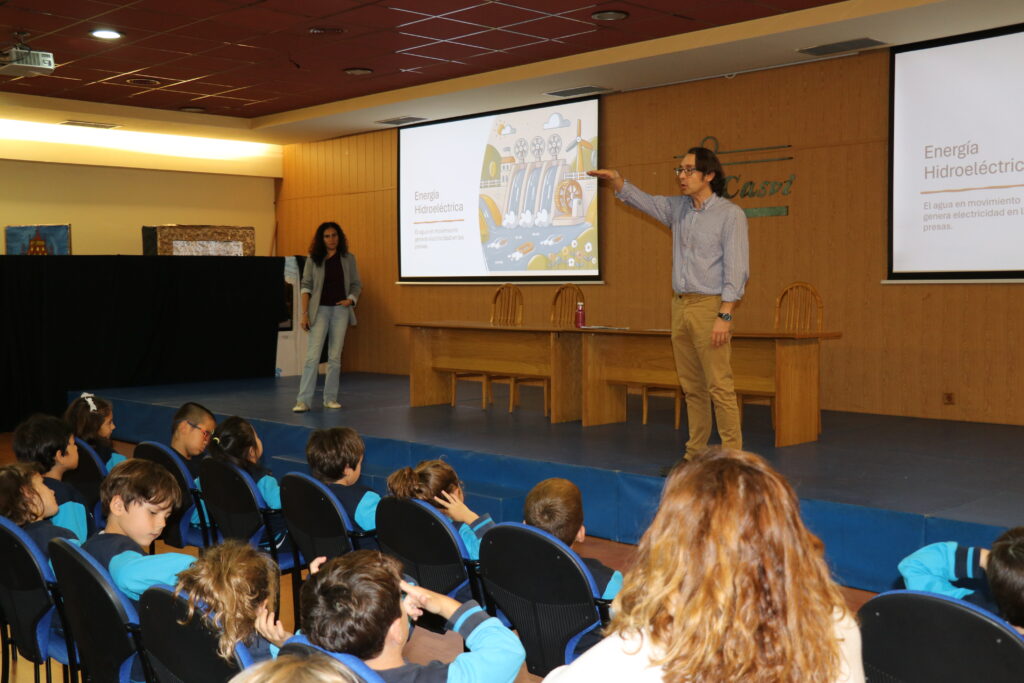 Charlas sobre profesiones en Casvi Villaviciosa para alumnos de Educación Infantil.