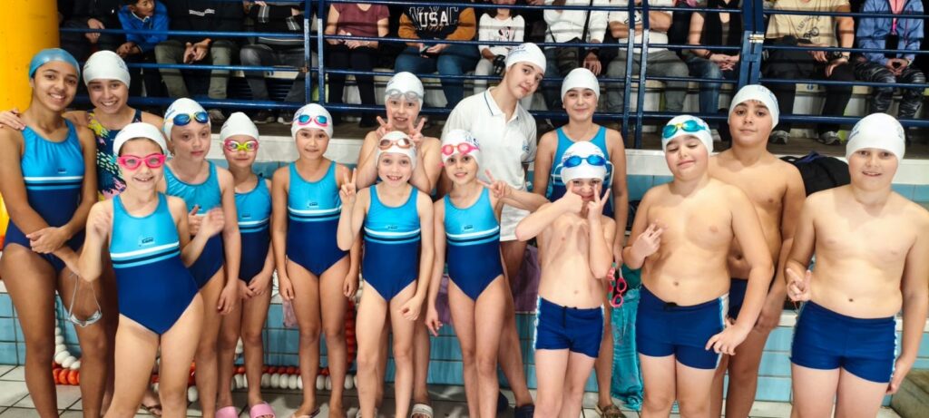 Escuela de Iniciación a la Competición de Natación en Casvi Villaviciosa