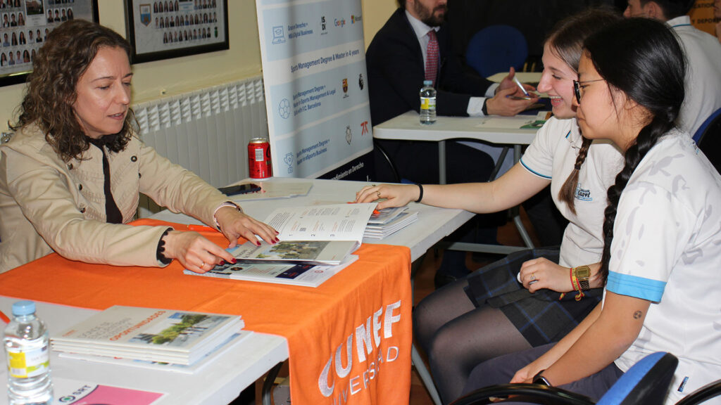 Feria Internacional de Universidades en Casvi Villaviciosa