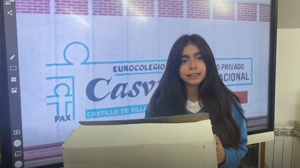 Pupils from secondary school at Casvi Villaviciosa are enter the Retotech Endesa Foundation competition