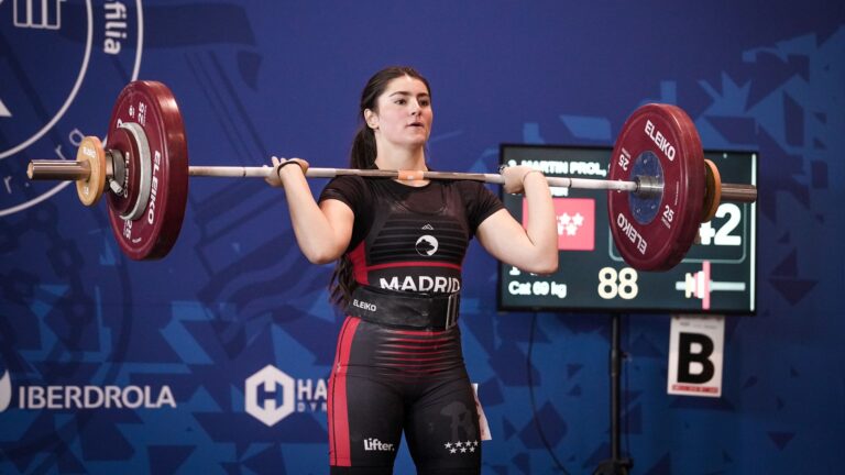 Nuevo éxito deportivo en Casvi Villaciosa: tres medallas para nuestra alumna Sofía en el Campeonato de España sub17 de halterofilia